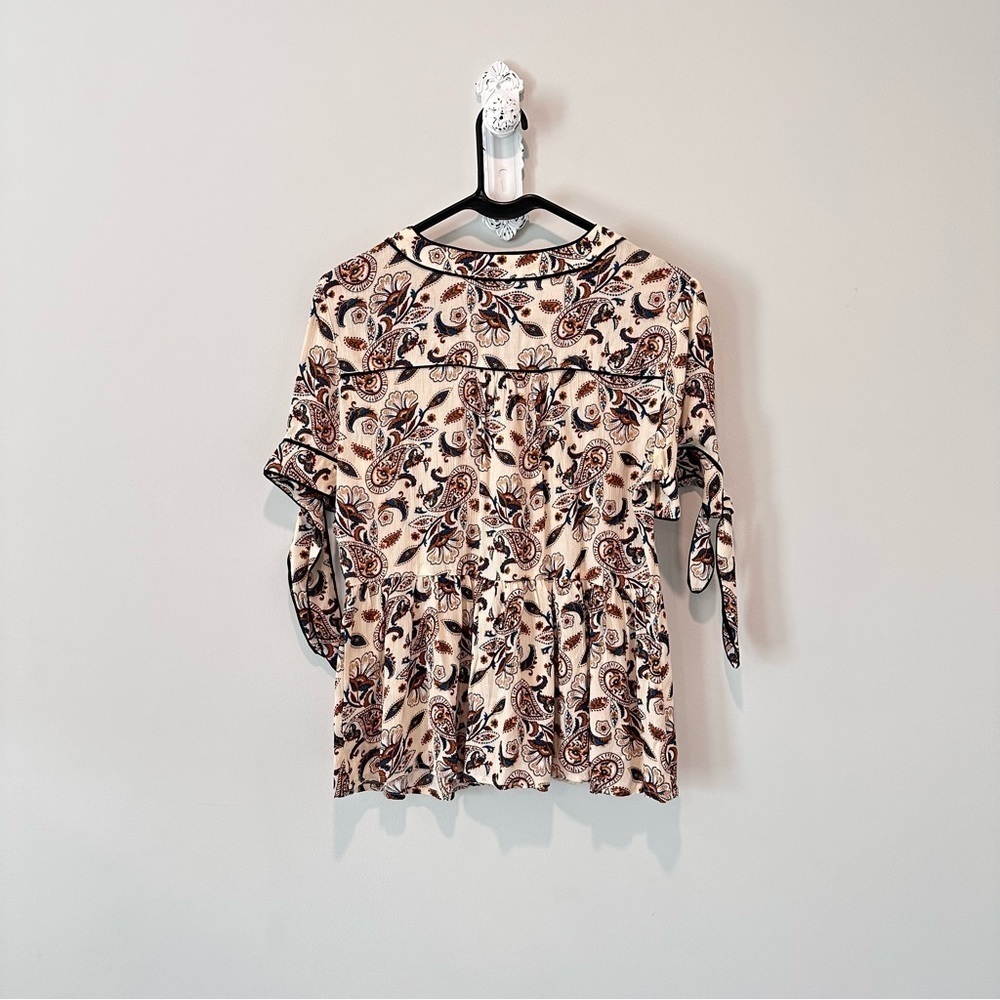 Isla Maude Anthropologie Perla Tied-Sleeve Buttondown - Picture 5 of 14